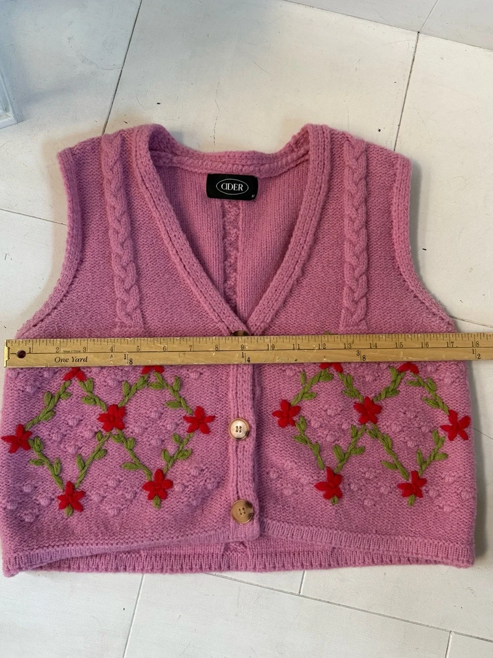 Cider Pink Embroidered Granny Knit Vest Sz M